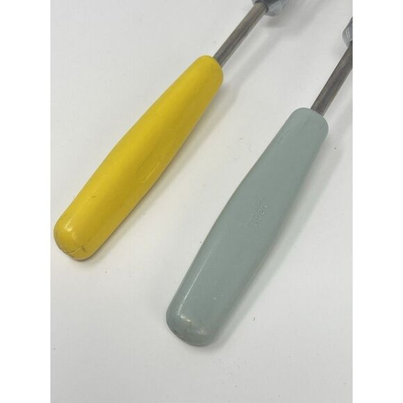 Dr Oetker Germany Vintage Retro Melamine Whisks Set Of 2 Yellow Blue 11.5” - Picture 5 of 9
